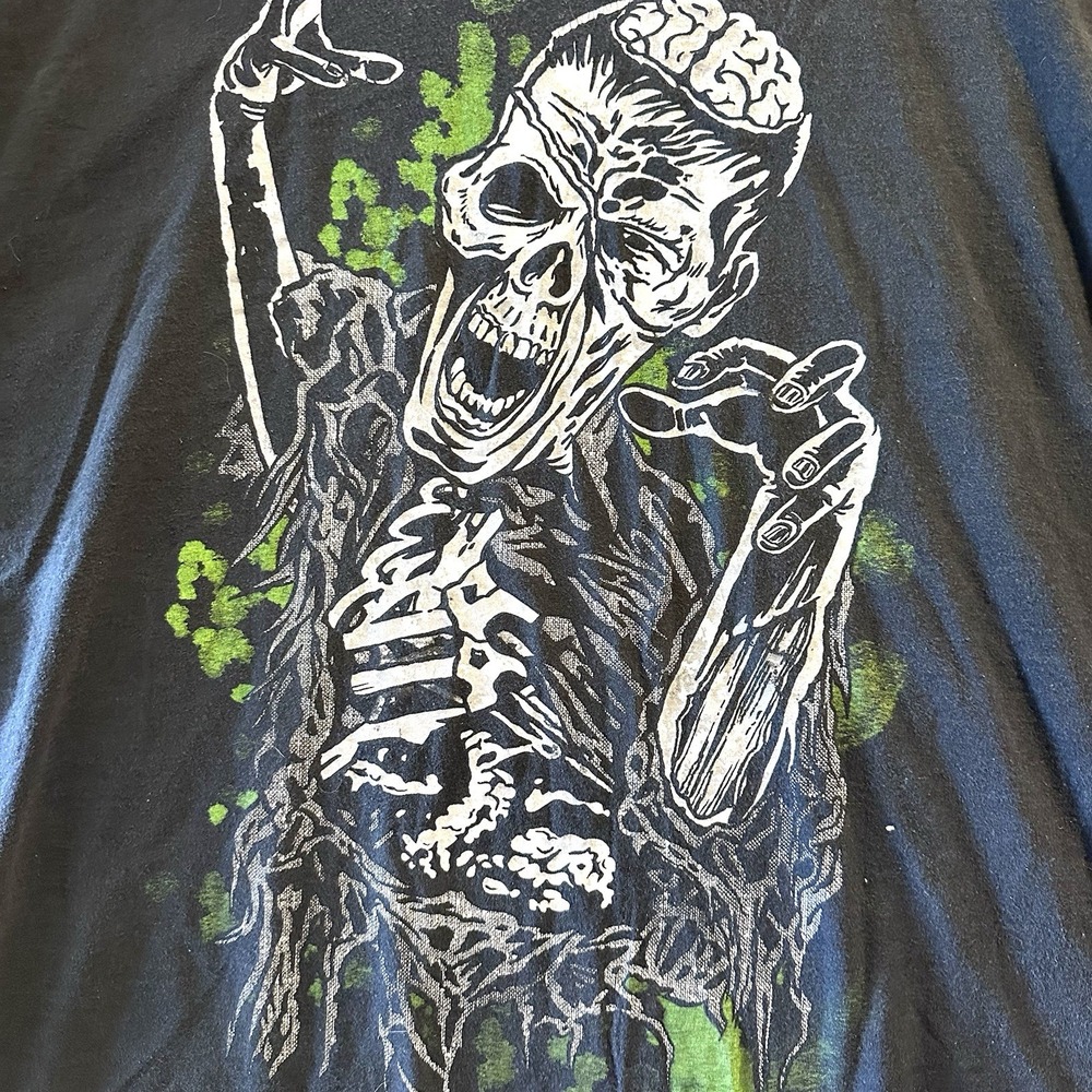 Vintage Zombie‎ T Shirt 2XL Zombie Brains Walking Dead TV Movie Halloween - Picture 2 of 9